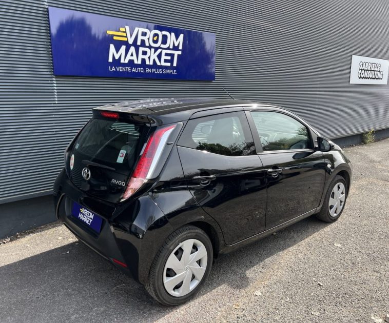 TOYOTA AYGO 1.0 VVT-I 69CH X 5P 