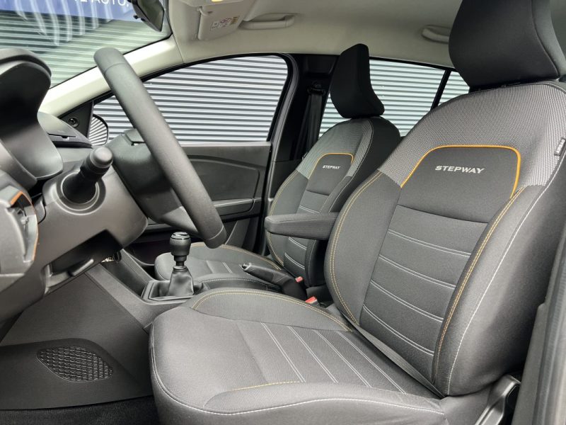 DACIA SANDERO STEPWAY 1.0 ECO-G 100CH GPL - ENTRETIEN COMPLET  - PREMIÈRE MAIN