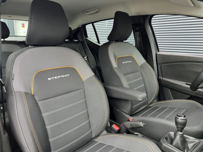 DACIA SANDERO STEPWAY 1.0 ECO-G 100CH GPL - ENTRETIEN COMPLET  - PREMIÈRE MAIN