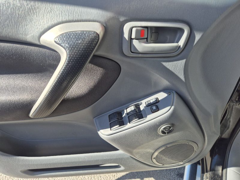 TOYOTA RAV4 2.0 D4D VX 2003