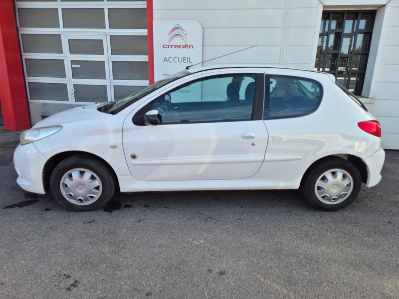 PEUGEOT 206+ 1.1 GÉNÉRATION 3P 2012