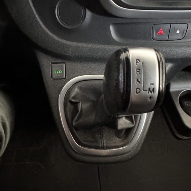 NISSAN NV300 L1H1 2.0 DCI 145CH BVA N-CONNECTA - TTC