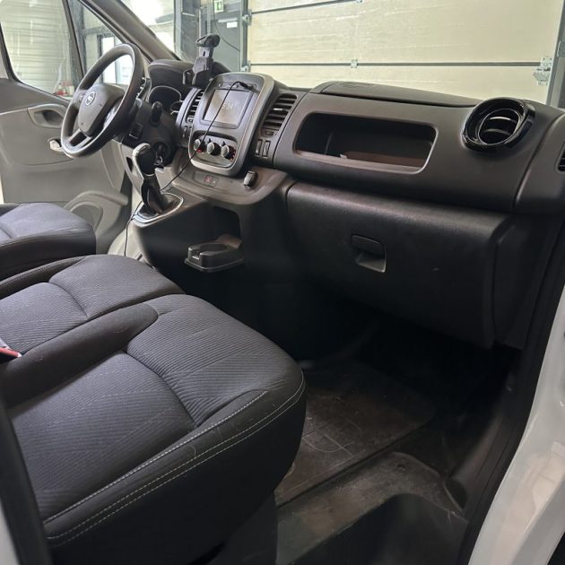 NISSAN NV300 L1H1 2.0 DCI 145CH BVA N-CONNECTA - TTC