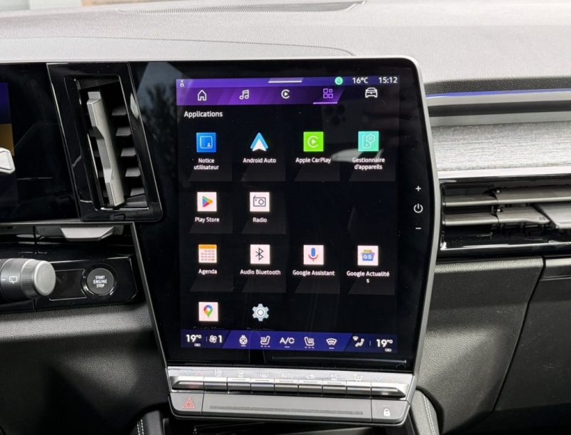 RENAULT AUSTRAL E-TECH FULL HYBRID 200 GSR2 TECHNO 2025