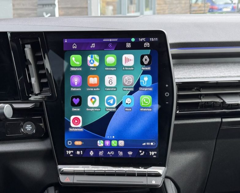 RENAULT AUSTRAL E-TECH FULL HYBRID 200 GSR2 TECHNO 2025