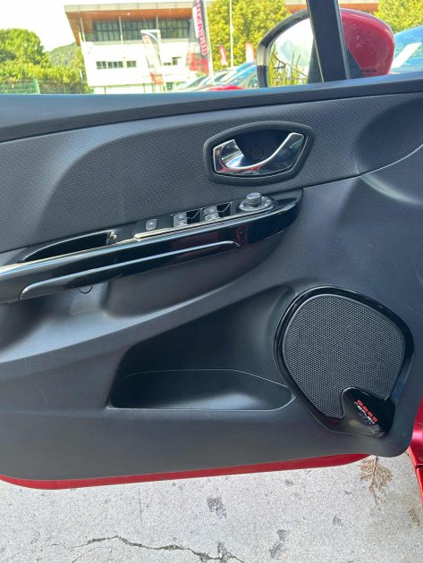 RENAULT CLIO IV 1.5 DCI 90 CV