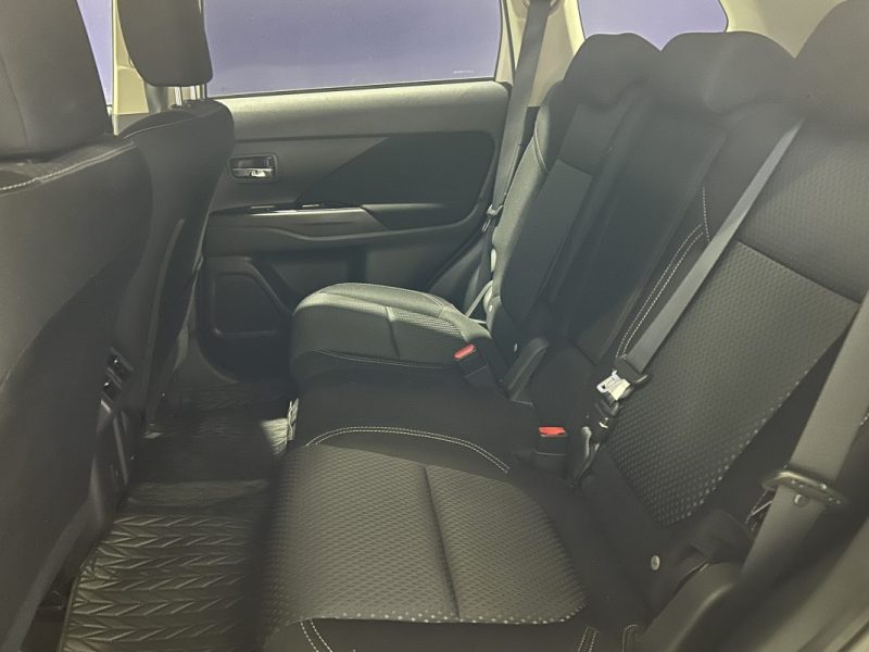 MITSUBISHI OUTLANDER 4WD INTENS RECHARGEABLE CAMERA DE RECUL / SIEGES CHAUFFANTS 