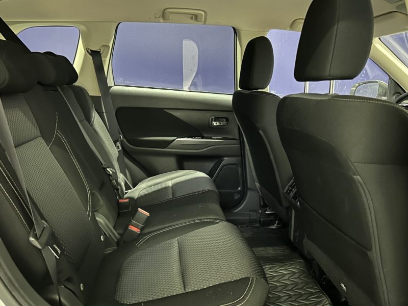 MITSUBISHI OUTLANDER 4WD INTENS RECHARGEABLE CAMERA DE RECUL / SIEGES CHAUFFANTS 