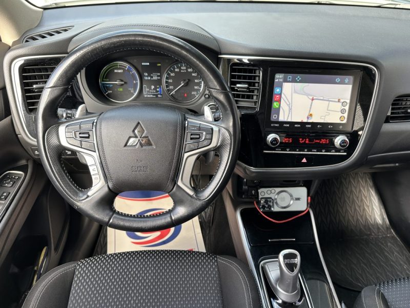 MITSUBISHI OUTLANDER 4WD INTENS CAMERA DE RECUL / SIEGES CHAUFFANTS 