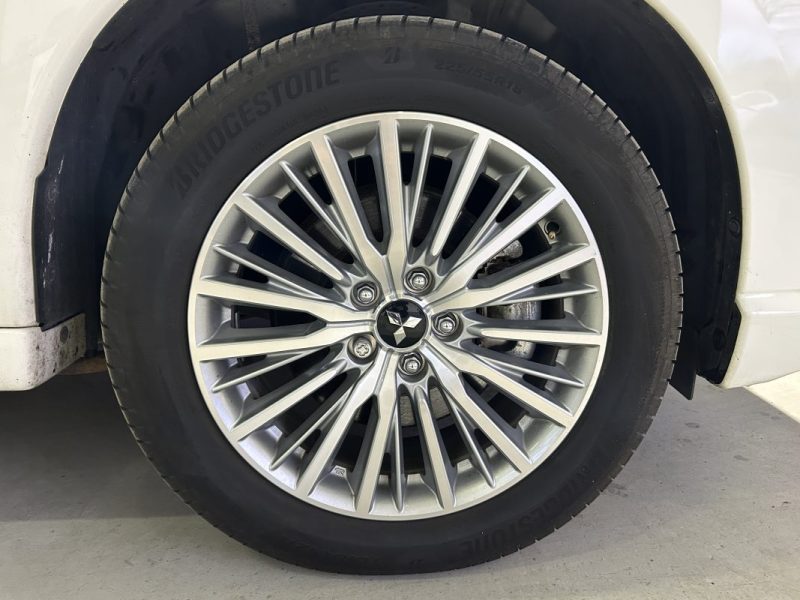 MITSUBISHI OUTLANDER 4WD INTENS RECHARGEABLE CAMERA DE RECUL / SIEGES CHAUFFANTS 