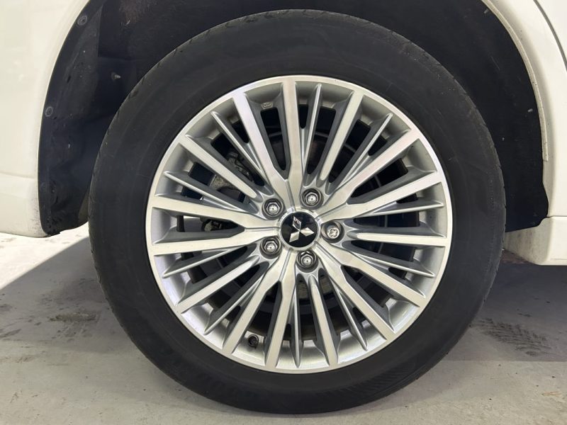 MITSUBISHI OUTLANDER 4WD INTENS RECHARGEABLE CAMERA DE RECUL / SIEGES CHAUFFANTS 