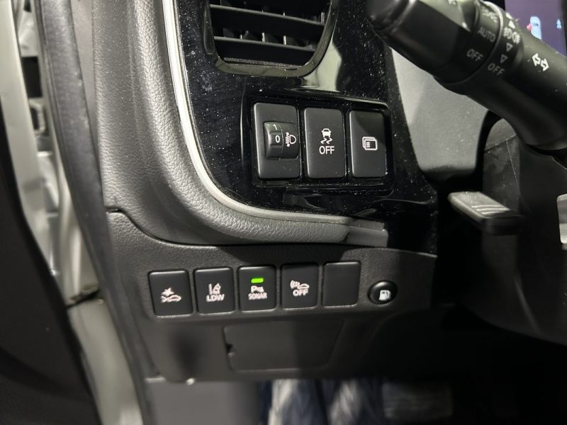 MITSUBISHI OUTLANDER 4WD INTENS RECHARGEABLE CAMERA DE RECUL / SIEGES CHAUFFANTS 