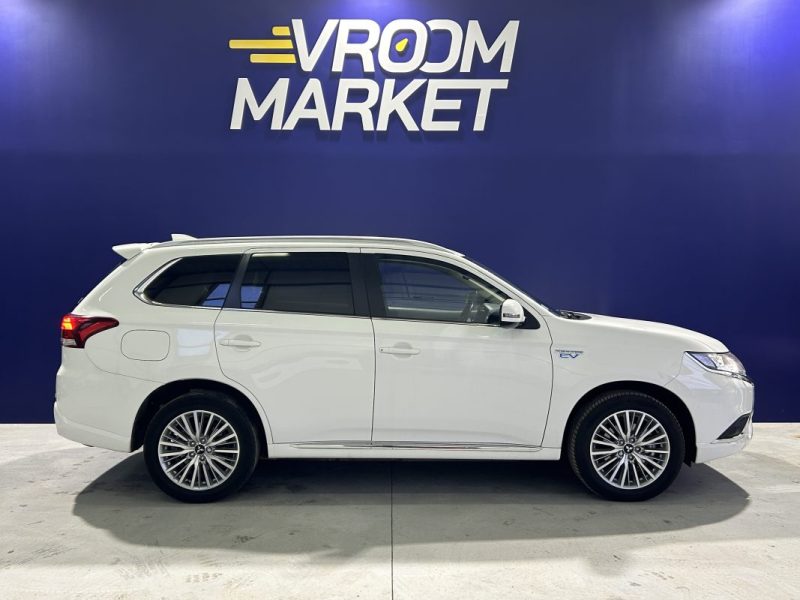 MITSUBISHI OUTLANDER 4WD INTENS RECHARGEABLE CAMERA DE RECUL / SIEGES CHAUFFANTS 