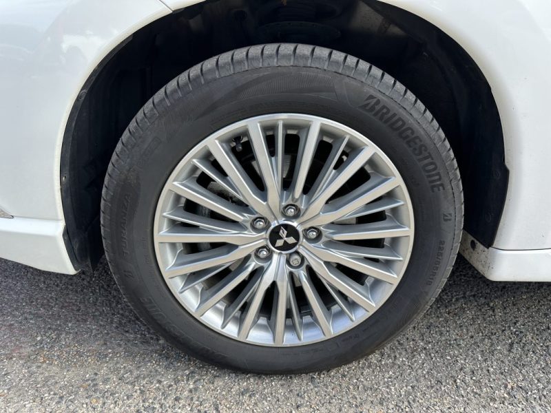 MITSUBISHI OUTLANDER 4WD INTENS CAMERA DE RECUL / SIEGES CHAUFFANTS 