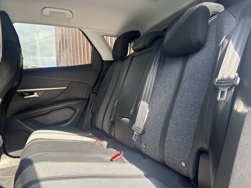 PEUGEOT 3008 1.6 BLUEHDI 120CH ALLURE 