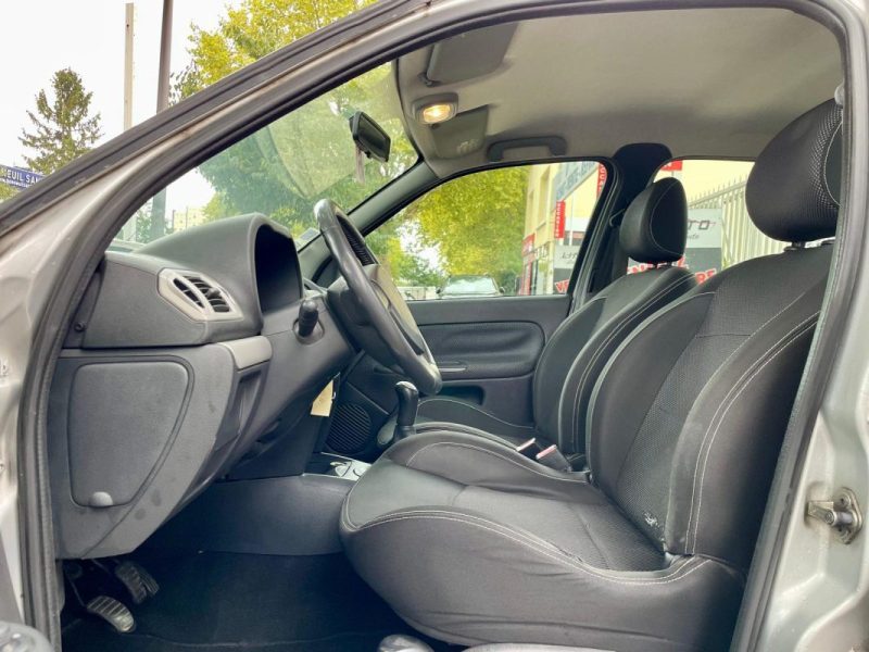 RENAULT CLIO II CAMPUS 1.5 DCI 85 DYNAMIQUE  