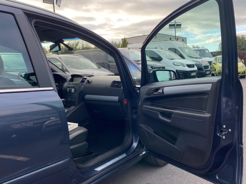 Opel Zafira 1.9 CDTI 150 ch Cosmo Pack 👨‍👩‍👧‍👦 7 places, 🫶 première main, 🌅 toit panoramique 