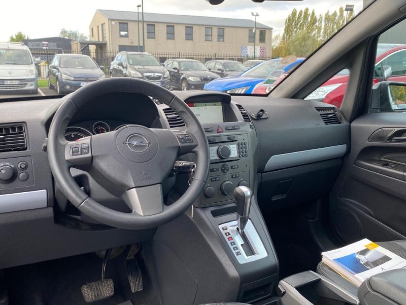 Opel Zafira 1.9 CDTI 150 ch Cosmo Pack 👨‍👩‍👧‍👦 7 places, 🫶 première main, 🌅 toit panoramique 