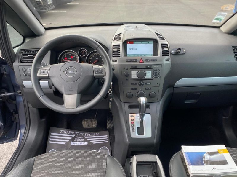 Opel Zafira 1.9 CDTI 150 ch Cosmo Pack 👨‍👩‍👧‍👦 7 places, 🫶 première main, 🌅 toit panoramique 