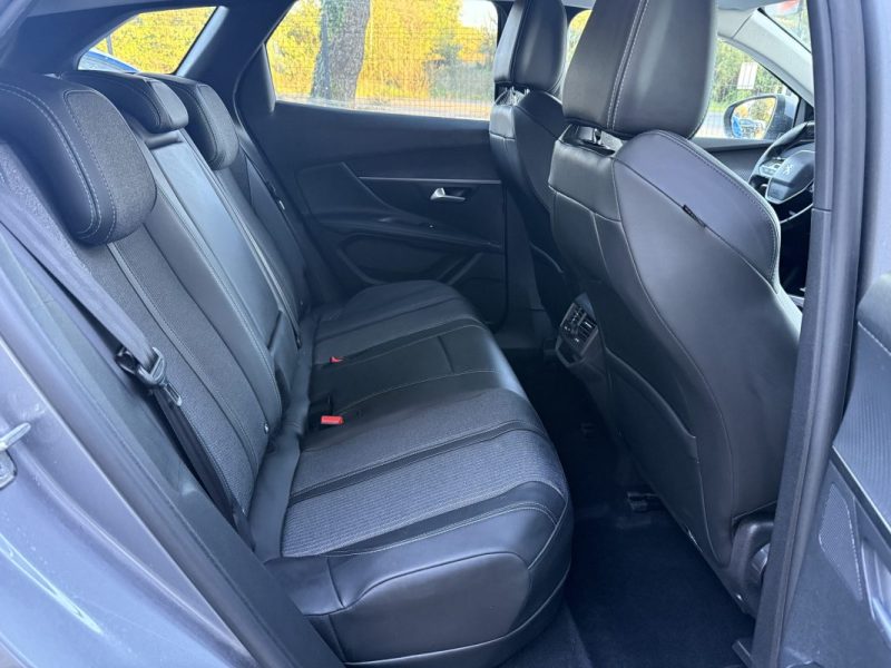 PEUGEOT 3008 HYBRID 225CH ALLURE PACK E-EAT8  2021