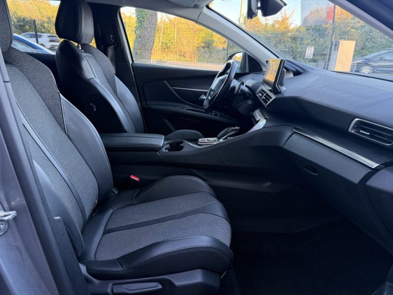 PEUGEOT 3008 HYBRID 225CH ALLURE PACK E-EAT8  2021