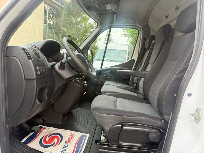 Nissan NV400 FG 3T3 L2H2 2.3 DCI 130CH N-CONNECTA - TVA RECUPERABLE - ENTRETIEN COMPLET