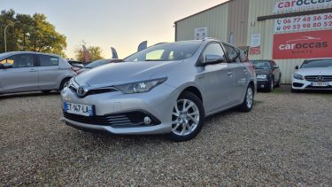 TOYOTA AURIS TOURING SPORT HSD 136H DYNAMIC NAV BUISINESS 2018