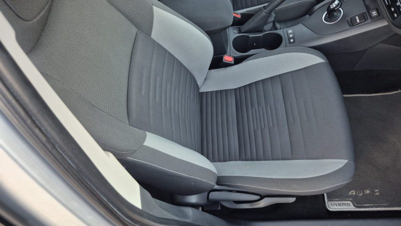 TOYOTA AURIS TOURING SPORT HSD 136H DYNAMIC NAV BUISINESS 2018