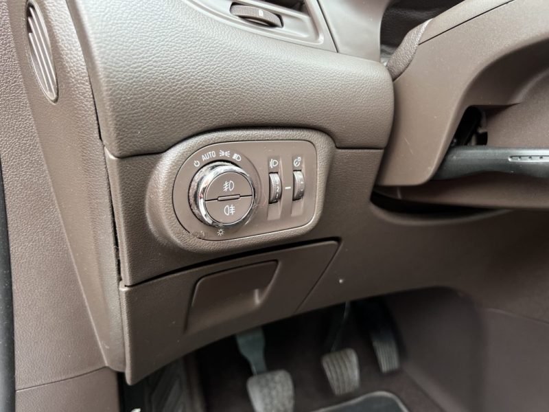 OPEL ZAFIRA TOURER III 2.0 CDTI 130 Cv 7 PLACES / ECRAN GPS TOIT PANORAMIQUE CRIT AIR 2