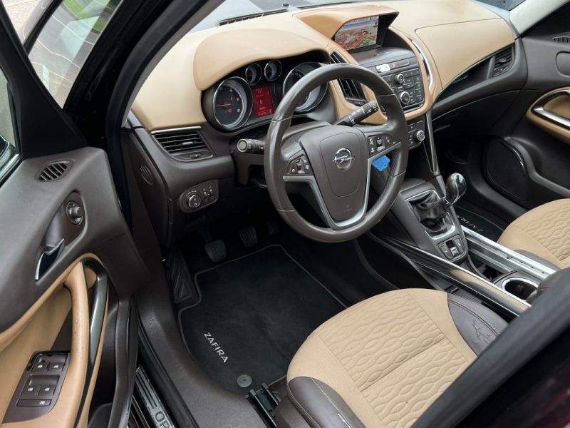 OPEL ZAFIRA TOURER III 2.0 CDTI 130 Cv 7 PLACES / ECRAN GPS TOIT PANORAMIQUE CRIT AIR 2