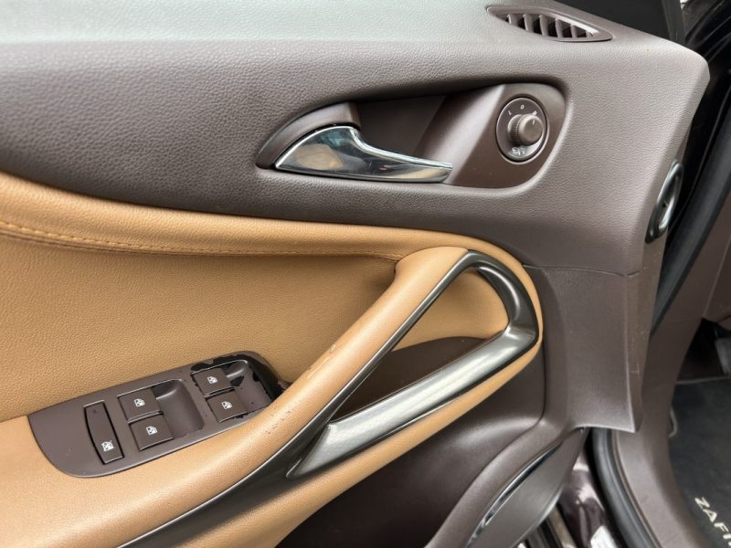 OPEL ZAFIRA TOURER III 2.0 CDTI 130 Cv 7 PLACES / ECRAN GPS TOIT PANORAMIQUE CRIT AIR 2