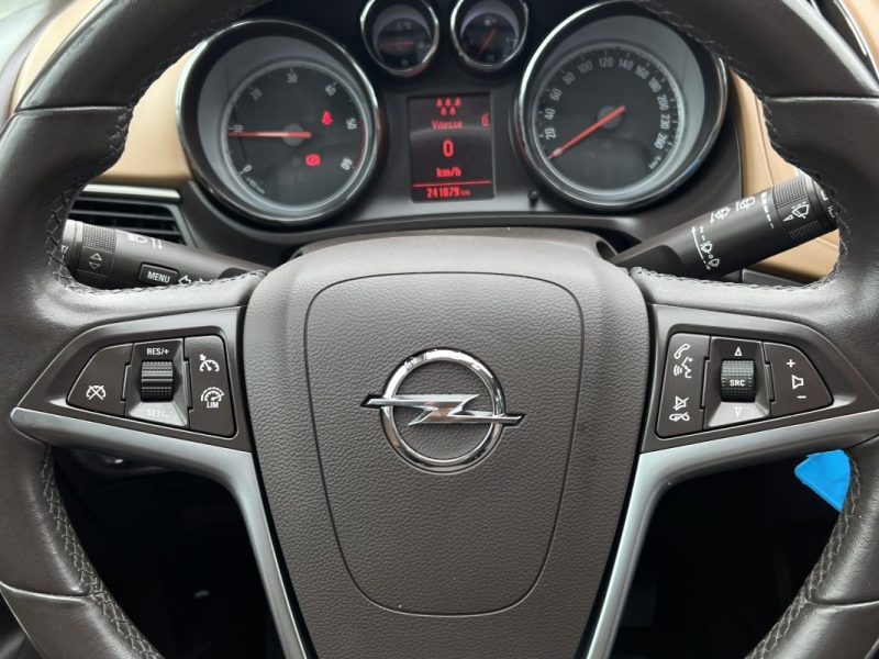 OPEL ZAFIRA TOURER III 2.0 CDTI 130 Cv 7 PLACES / ECRAN GPS TOIT PANORAMIQUE CRIT AIR 2