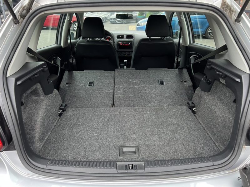 VOLKSWAGEN POLO 5 V 1.2 60 Cv 5 PORTES / CLIMATISATION REGULATEUR - GARANTIE 1 AN