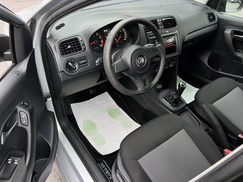 VOLKSWAGEN POLO 5 V 1.2 60 Cv 5 PORTES / CLIMATISATION REGULATEUR - GARANTIE 1 AN