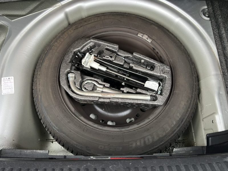 VOLKSWAGEN POLO 5 V 1.2 60 Cv 5 PORTES / CLIMATISATION REGULATEUR - GARANTIE 1 AN