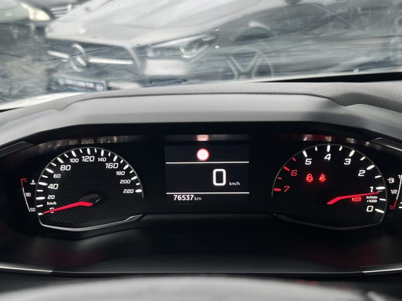 PEUGEOT 208 II 1.2 75 CV ECRAN TACTILE / APPLE CARPLAY & ANDROID CRIT AIR 1  - GARANTIE 1 AN