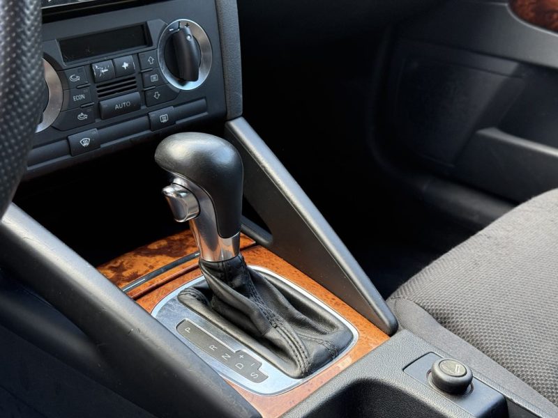 AUDI A3 (8P1) SÉRIE 2 (8P1) 2.0 TDI 16V 140CV BOÎTE AUTO 2006 249 000KM