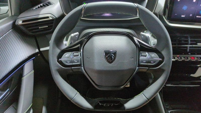 Peugeot 208 Hybrid 145 e-dcs6 gt + pack vision & navigation +  drive assist plus