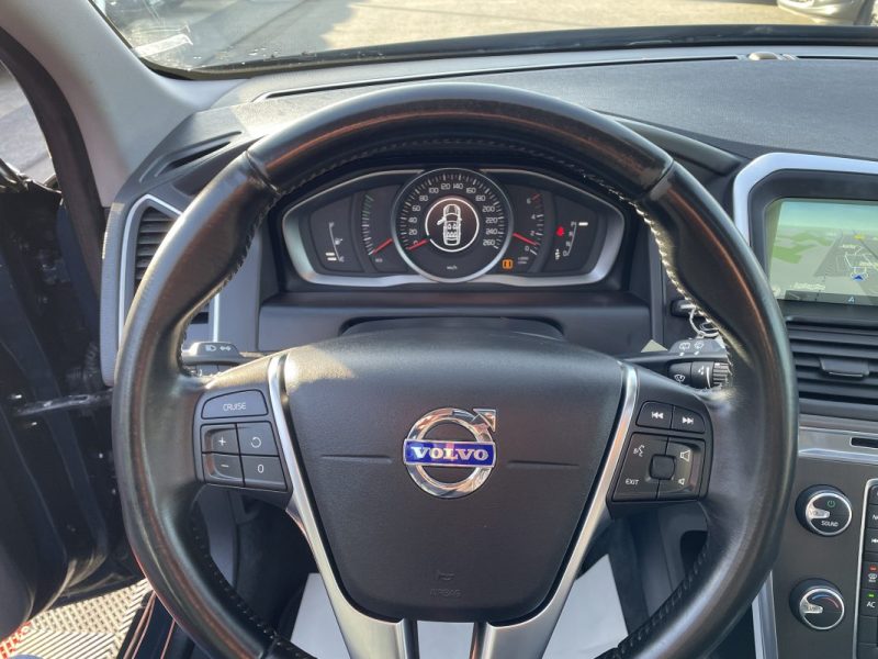 VOLVO XC60 D4 181CH  GEARTRONIC     GARANTIE 3/12 MOIS 2014