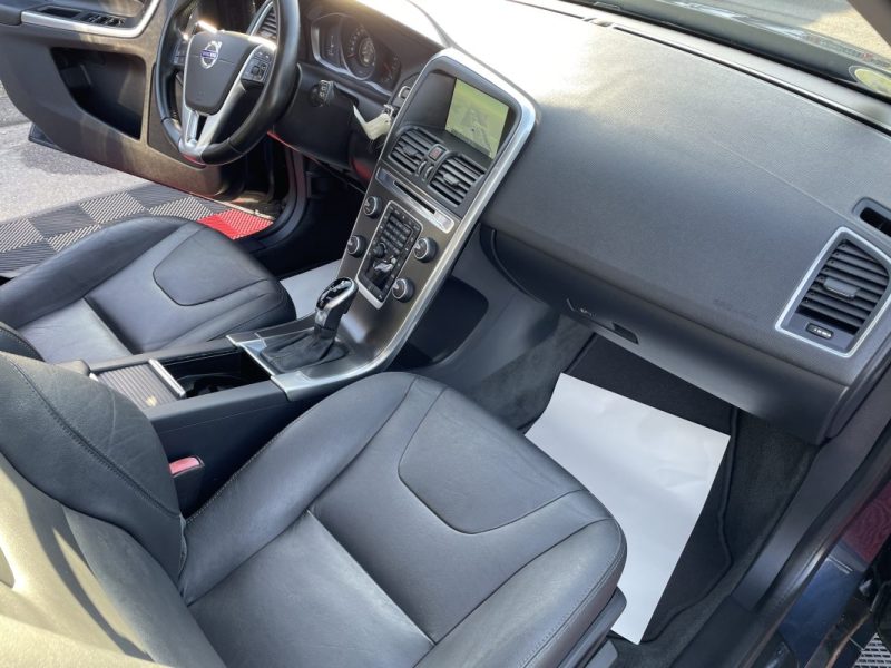 VOLVO XC60 D4 181CH  GEARTRONIC     GARANTIE 3/12 MOIS 2014