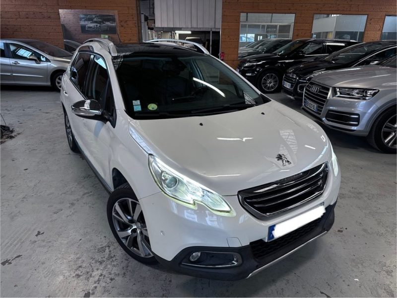 PEUGEOT 2008 1.6 BLUEHDI 120CH FÉLINE TITANE 