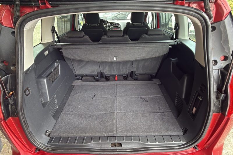 PEUGEOT 5008 1.6 HDI 112 FAP CONFORT PACK 5PL BVM6 