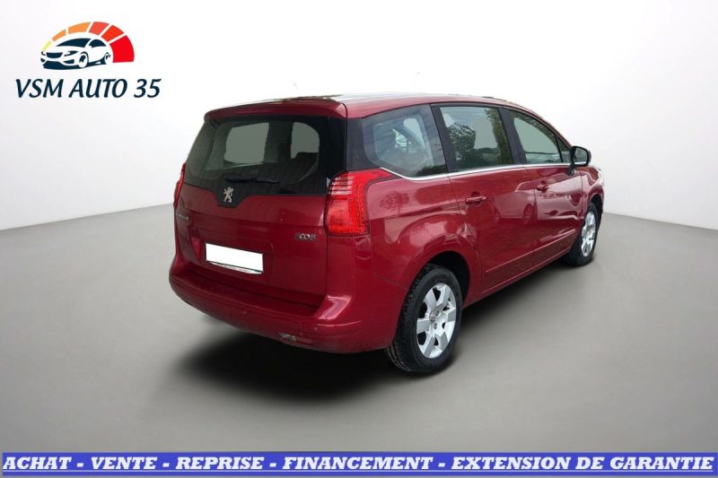 PEUGEOT 5008 1.6 HDI 112 FAP CONFORT PACK 5PL BVM6 