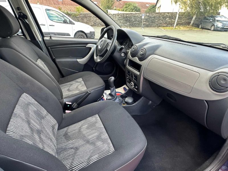 DACIA GARANTIE 24 MOIS SANDERO 1.5 DCI 70 BLACK LINE 2010