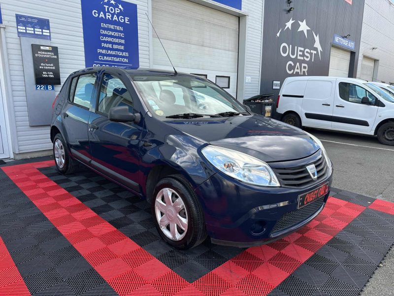 DACIA GARANTIE 24 MOIS SANDERO 1.5 DCI 70 BLACK LINE 2010