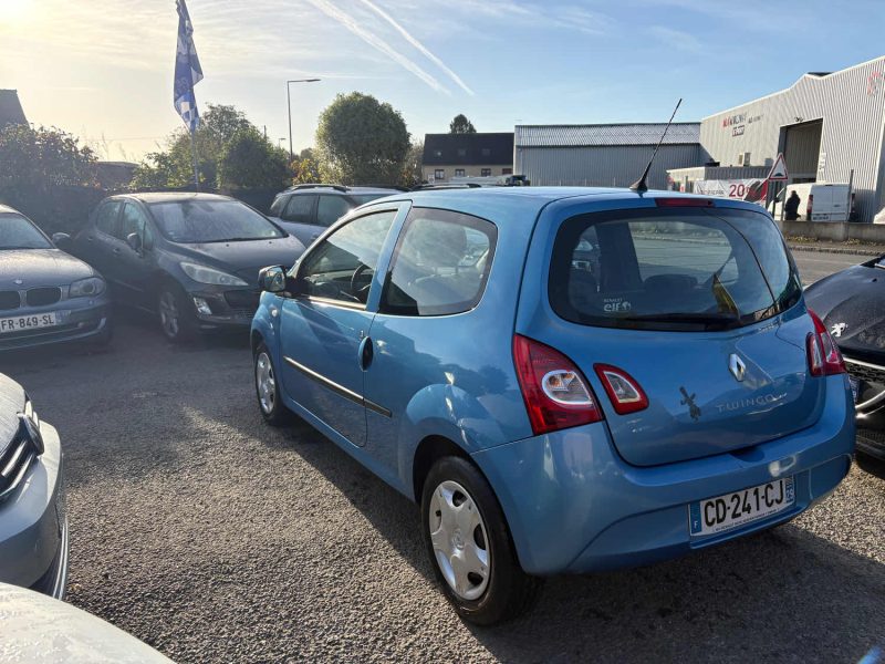 RENAULT TWINGO 1.2 16V 75CH AUTHENTIQUE 