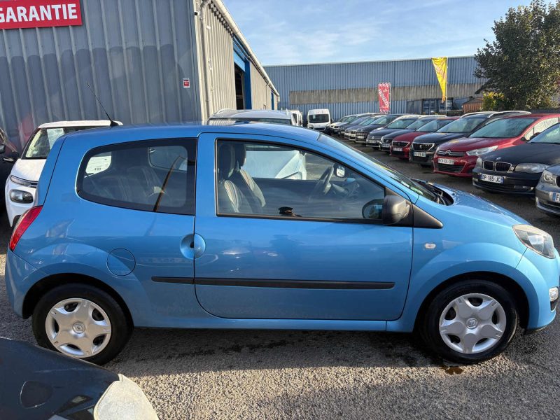 RENAULT TWINGO 1.2 16V 75CH AUTHENTIQUE 