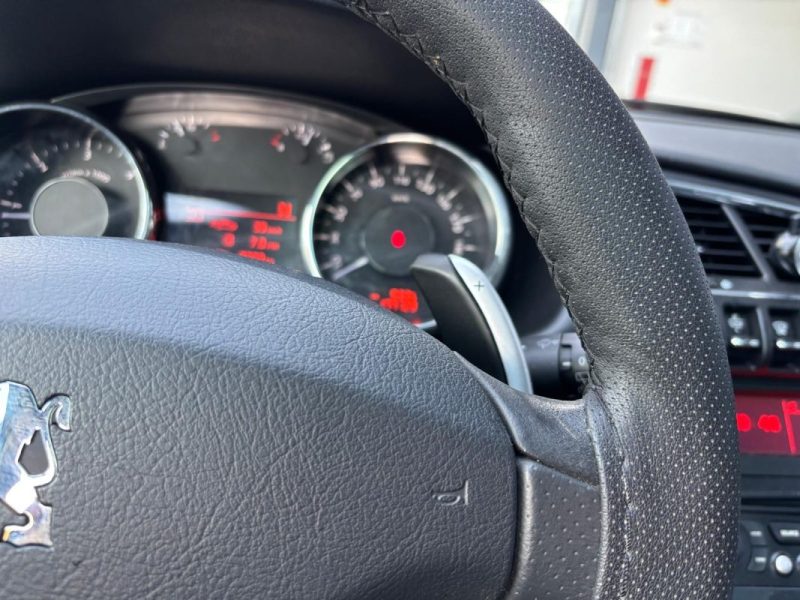 PEUGEOT 3008 1.6 E-HDI 112 FAP ALLURE - SUIVI D\'ENTRETIEN COMPLET 2012