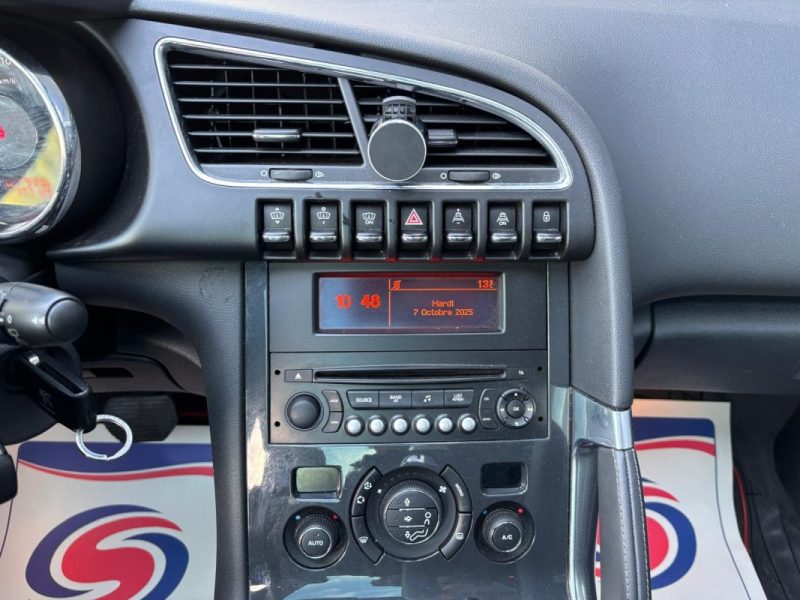 PEUGEOT 3008 1.6 E-HDI 112 FAP ALLURE - SUIVI D\'ENTRETIEN COMPLET 2012