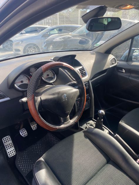 PEUGEOT 207 1.6 HDI FAP BLUE LION ACTIVE distribution neuve 